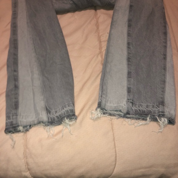 Boohoo man flare jeans slightly ripped grey - Picture 4 of 6